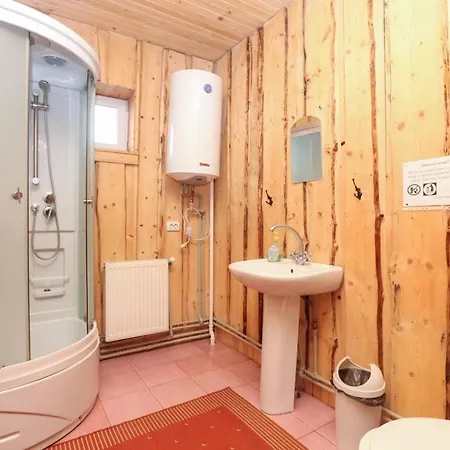 гуцульська оселя *