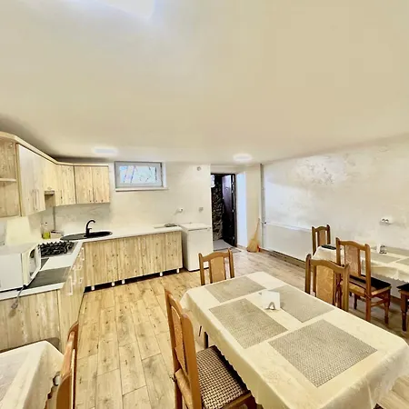 гуцульська оселя Lodge