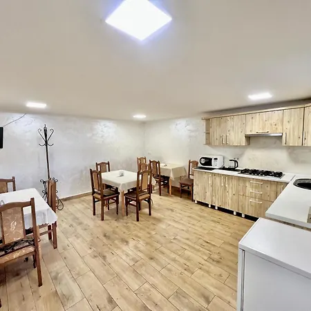 Hytte гуцульська оселя