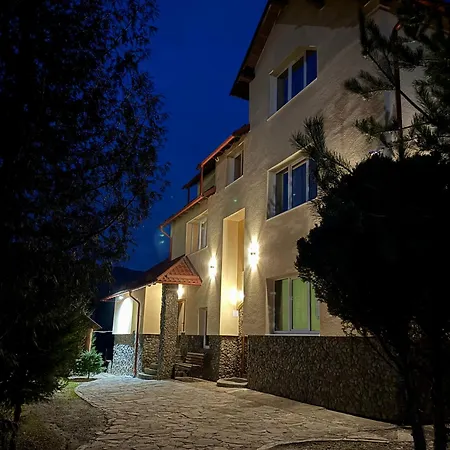 Domek letniskowy гуцульська оселя Jaremcze