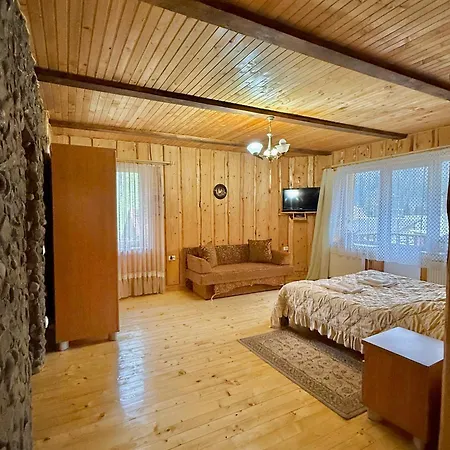 гуцульська оселя * Yaremche
