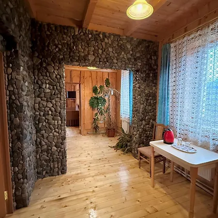 гуцульська оселя