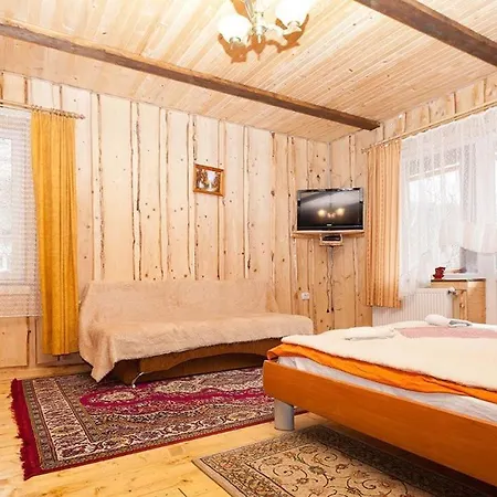 Lodge гуцульська оселя