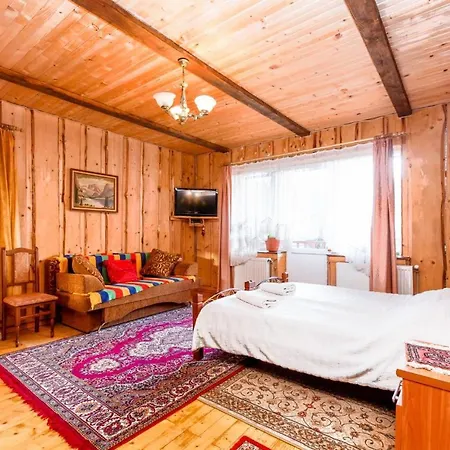 гуцульська оселя * Yaremche